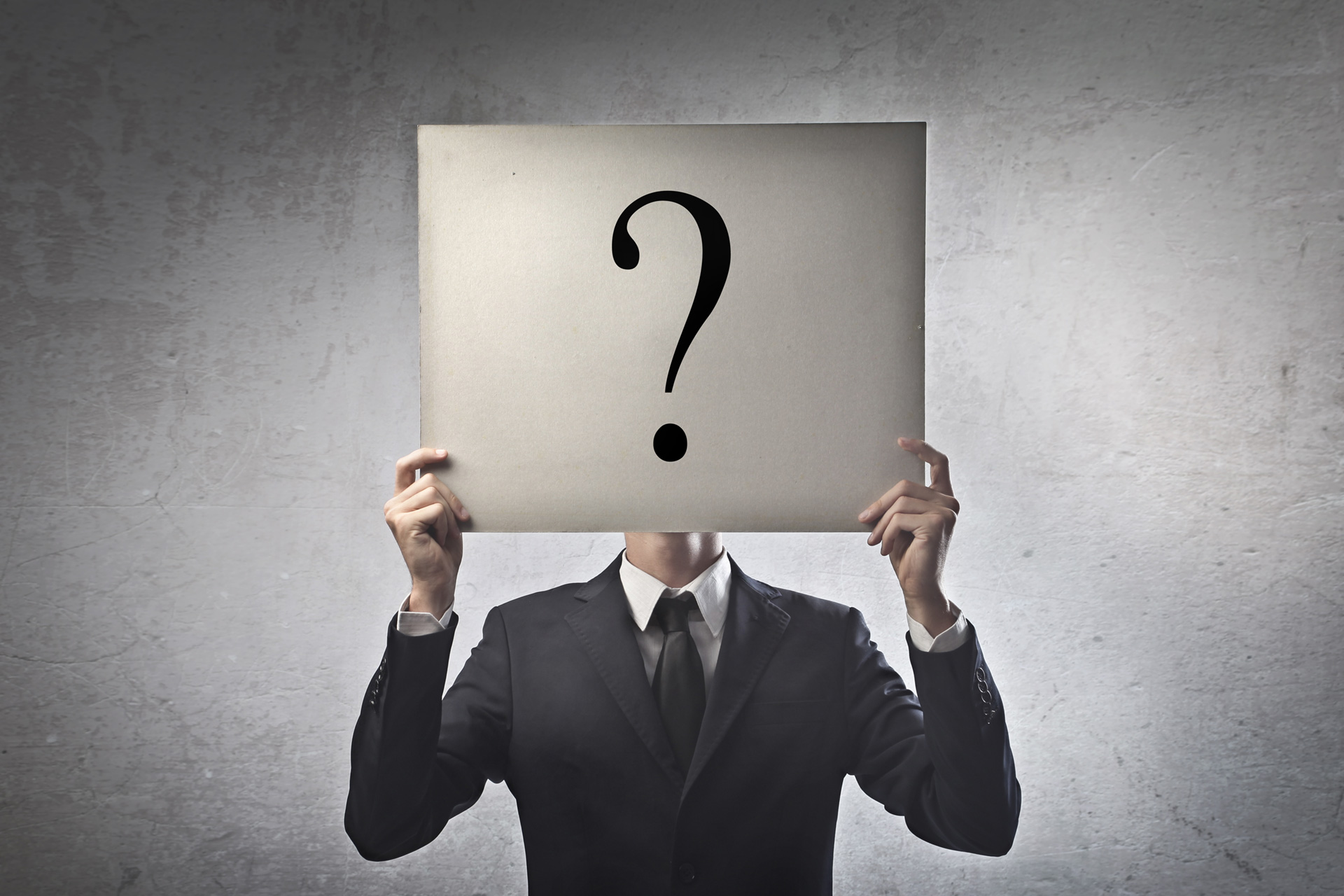 Is it legal for managers to work Sundays and public holidays without